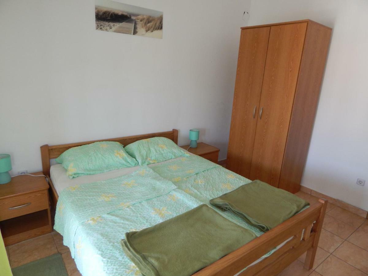 Apartmani Nin Esterno foto