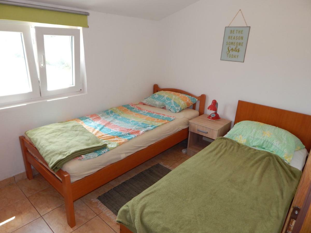 Apartmani Nin Esterno foto